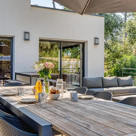 Villa des Dunes Spa 600m to Beach Accessible Sleeps 8 Brétignolles Brem-Sur-Mer