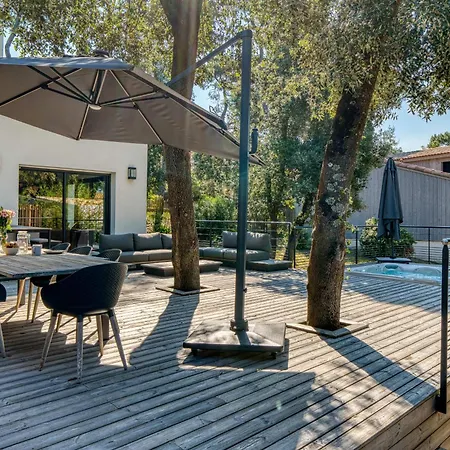 Villa des Dunes Spa 600m to Beach Accessible Sleeps 8 Brétignolles Villa *